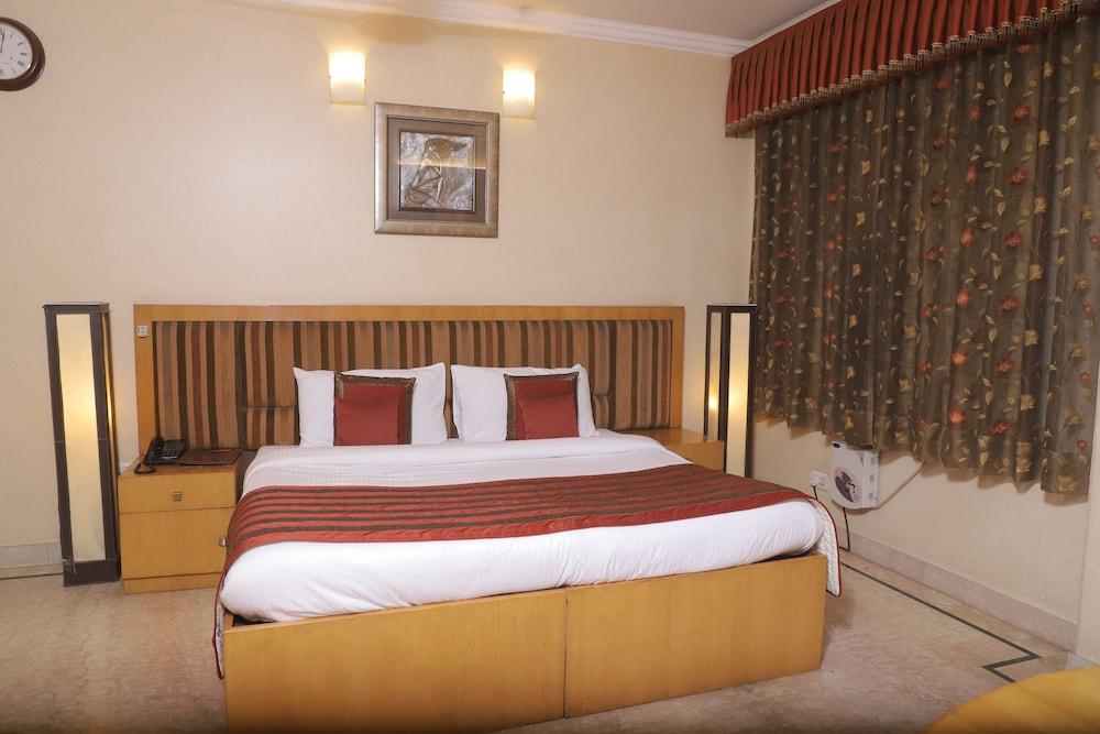 Hotel Singh Sahib Delhi  Exterior photo