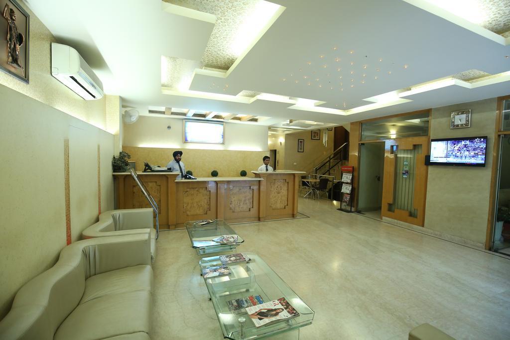 Hotel Singh Sahib Delhi  Exterior photo