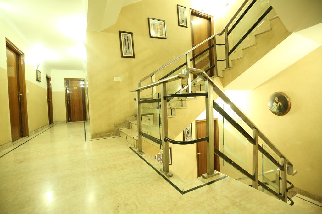 Hotel Singh Sahib Delhi  Exterior photo