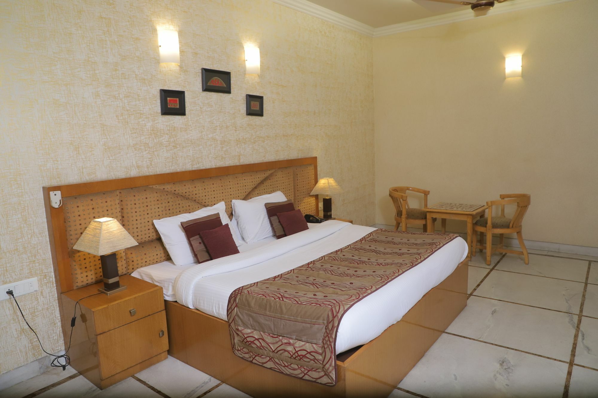 Hotel Singh Sahib Delhi  Exterior photo